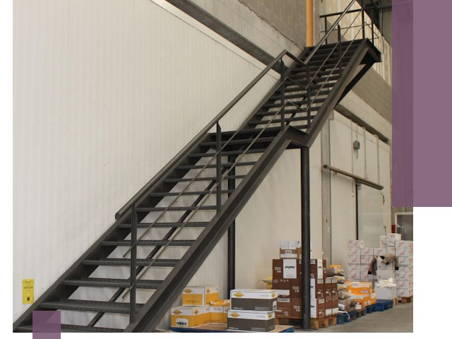 Лестницы для производства в Ртищеве — изготовление и монтаж